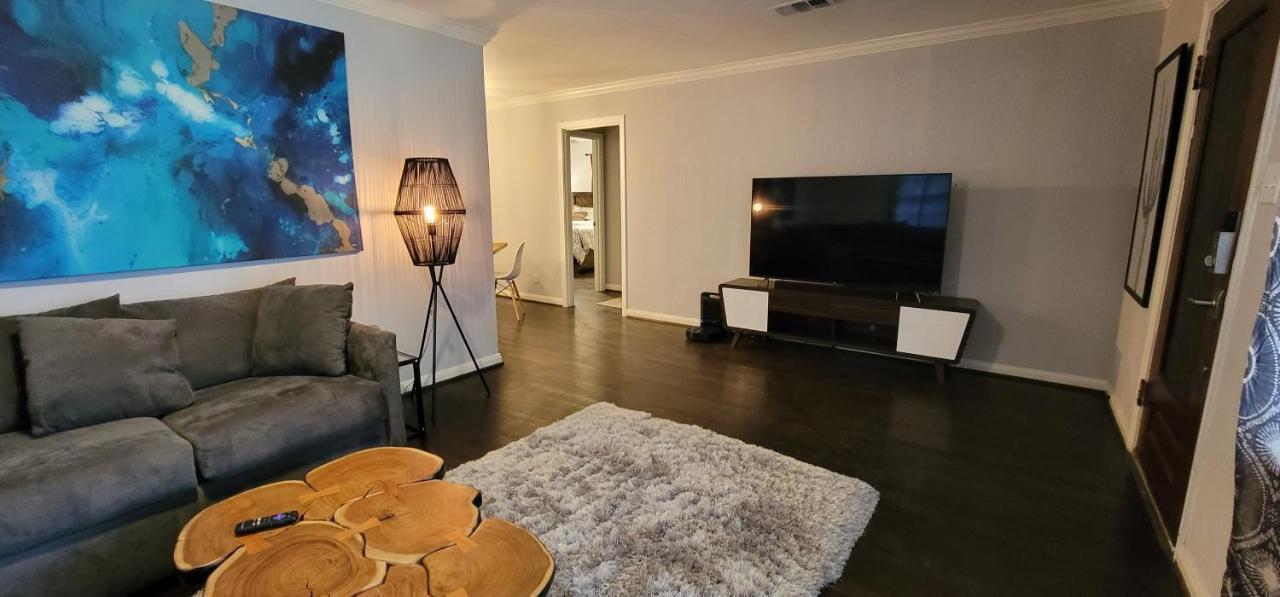 The Harby Street House - Close To U Of H, Stadiums, Downtown, Med Center ヒューストン エクステリア 写真