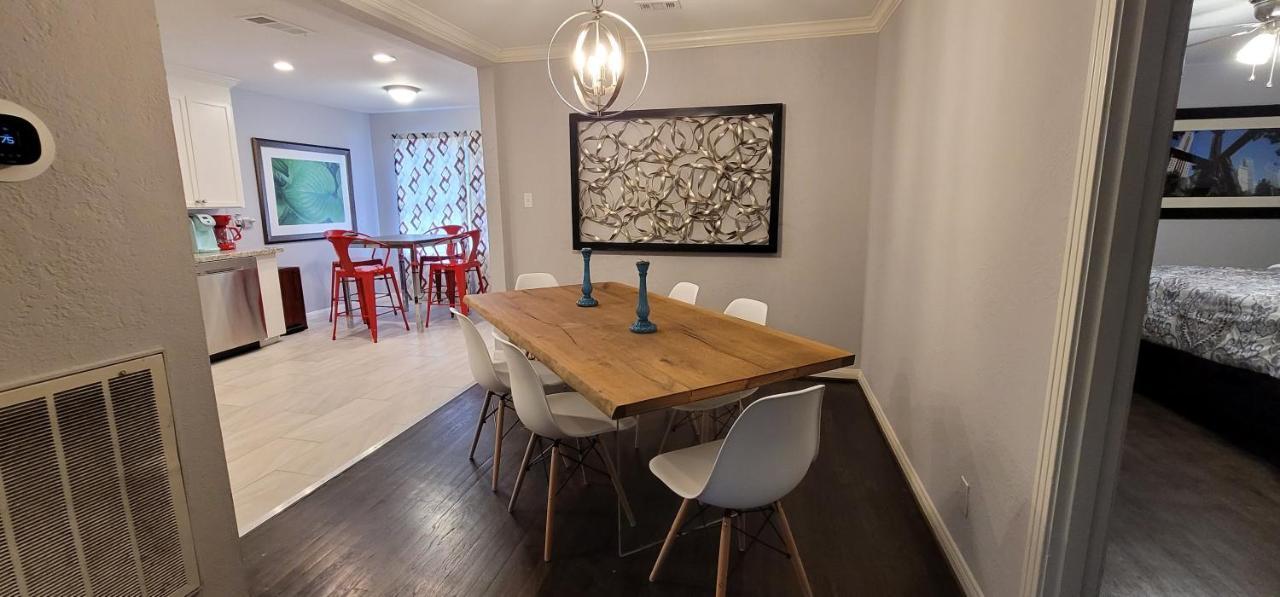 The Harby Street House - Close To U Of H, Stadiums, Downtown, Med Center ヒューストン エクステリア 写真