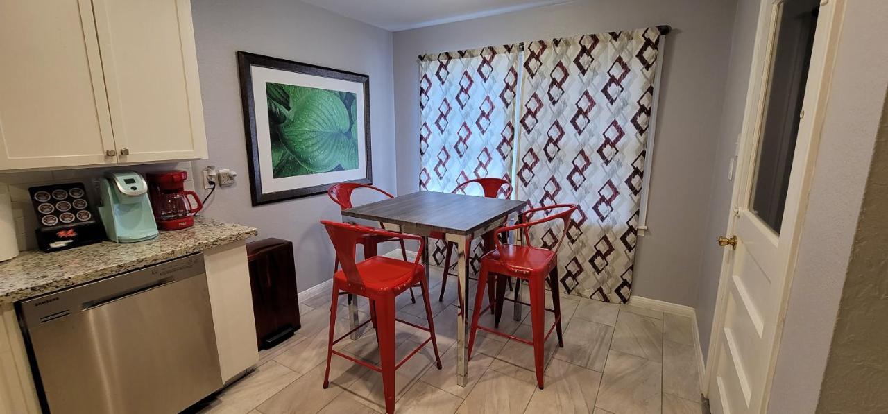 The Harby Street House - Close To U Of H, Stadiums, Downtown, Med Center ヒューストン エクステリア 写真