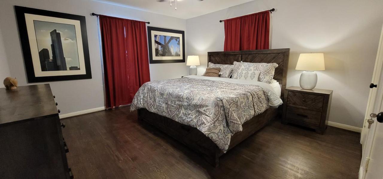 The Harby Street House - Close To U Of H, Stadiums, Downtown, Med Center ヒューストン エクステリア 写真